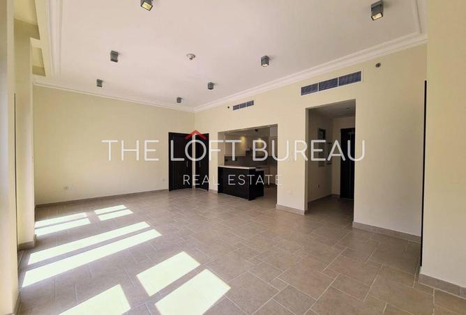 966092 - Property Image 3