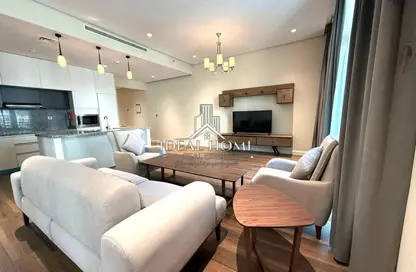 Apartment - 2 Bedrooms - 3 Bathrooms for rent in Floresta Gardens - Floresta Gardens - The Pearl Island - Doha