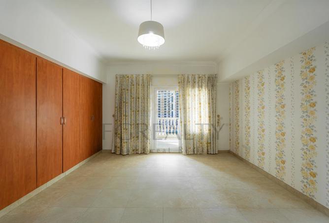 954313 - Property Image 3