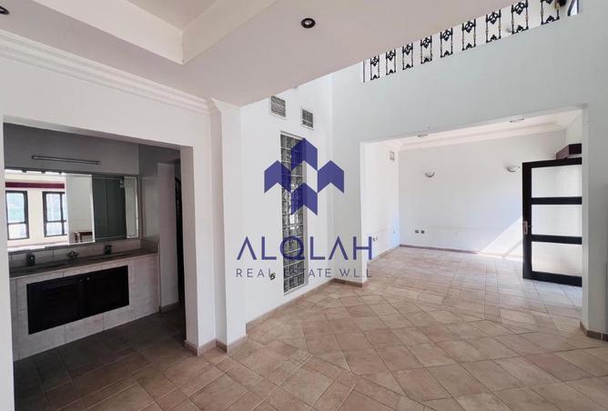 993403 - Property Image 3