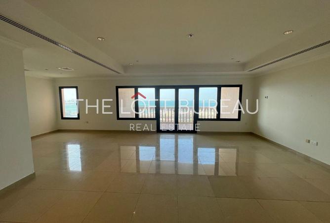 898621 - Property Image 3