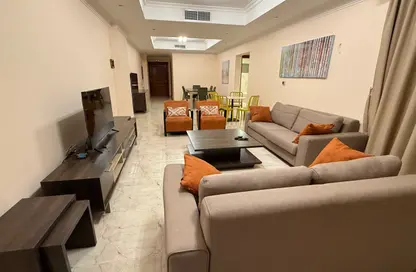 Apartment - 2 Bedrooms - 3 Bathrooms for rent in Fereej Bin Mahmoud North - Fereej Bin Mahmoud - Doha