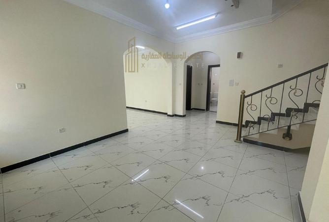 941954 - Property Image 2