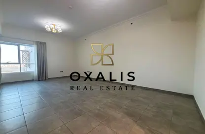 Apartment - 2 Bedrooms - 3 Bathrooms for rent in Marina Tower 23 - Marina District - Lusail