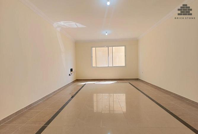 941998 - Property Main Image