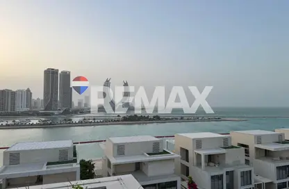 Apartment - 2 Bedrooms - 4 Bathrooms for sale in Gewan Island - The Pearl Island - Doha