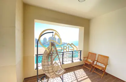 Apartment - 2 Bedrooms - 4 Bathrooms for sale in Viva Bahriyah - The Pearl Island - Doha