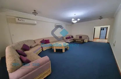 Apartment - 3 Bedrooms - 3 Bathrooms for rent in Umm Ghuwalina - Umm Ghuwailina - Doha