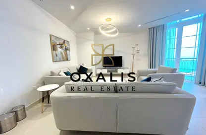 Apartment - 2 Bedrooms - 4 Bathrooms for rent in The Garden - Floresta Gardens - The Pearl Island - Doha