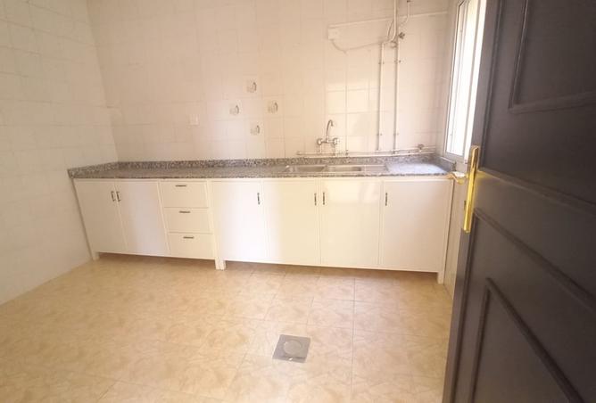 941668 - Property Image 2