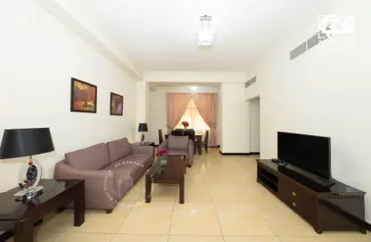 Living Room image for: Apartment - 3 Bedrooms - 3 Bathrooms for rent in Regency Residence Al Sadd - Regency Residence Al Sadd - Al Sadd - Doha, Image 1
