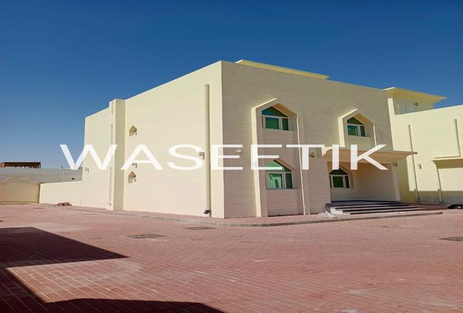 937045 - Property Image 2