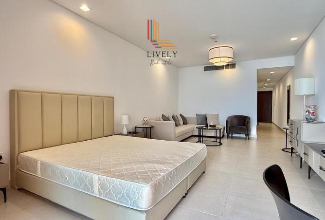 967311 - Property Image 2