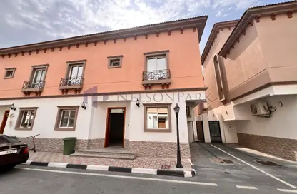 مجمع سكني - 5 غرف نوم - 4 حمامات للايجار في شارع  بو هامو - أبو هامور - الدوحة