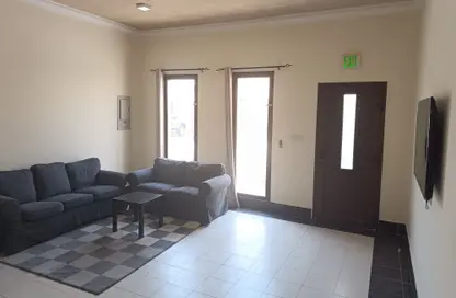 Compound - 3 Bedrooms - 3 Bathrooms for rent in Al Sakhama - Doha