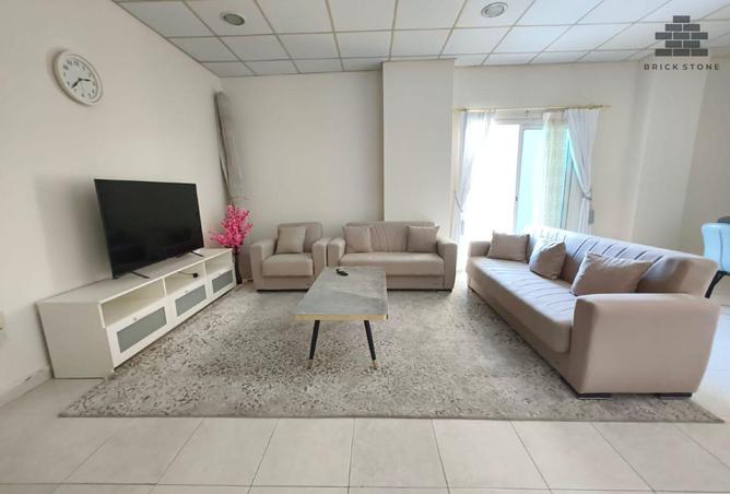 973219 - Property Image 2