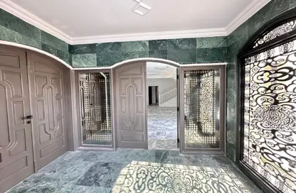 Villa - 4 Bedrooms - 4 Bathrooms for rent in Al Markhiya Street - Al Markhiya - Doha