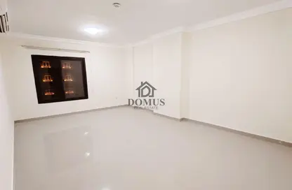 Apartment - 4 Bedrooms - 3 Bathrooms for rent in Anas Street - Fereej Bin Mahmoud North - Fereej Bin Mahmoud - Doha