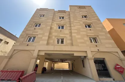 Apartment - 2 Bedrooms - 3 Bathrooms for rent in Al Khazin Street - Madinat Khalifa South - Madinat Khalifa - Doha