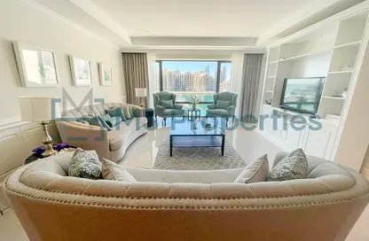 تاون هاوس - 2 غرف نوم - 3 حمامات للايجار في طريق بورتو الشرقي - بورتو أرابيا - جزيرة اللؤلؤة - الدوحة