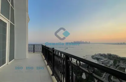 Penthouse - 3 Bedrooms - 5 Bathrooms for rent in Floresta Gardens - The Pearl Island - Doha