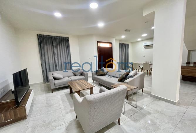 937259 - Property Image 2