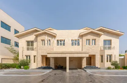 Villa - 4 Bedrooms - 5 Bathrooms for rent in Al Maamoura - Al Maamoura - Doha