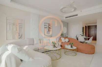Apartment - 2 Bedrooms - 4 Bathrooms for rent in Gewan Island - The Pearl Island - Doha