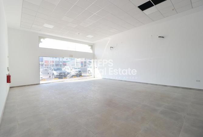 Shop - Studio - 1 Bathroom for rent in Rawdat Al Khail - Rawdat Al Khail - Doha