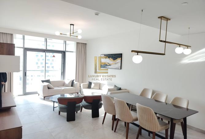 985827 - Property Main Image