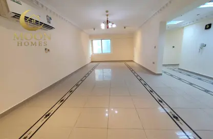 شقة - 3 غرف نوم - 3 حمامات للايجار في شارع المطار القديم - طريق المطار القديم - الدوحة