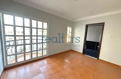 Apartment - 2 Bedrooms - 3 Bathrooms for rent in Al Mansoura - Al Mansoura - Doha