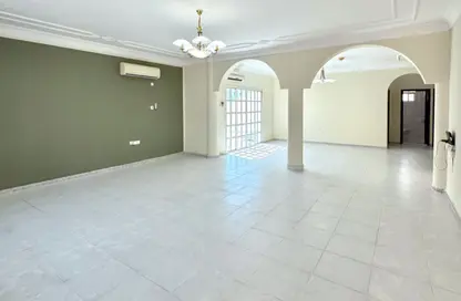 Villa - 5 Bedrooms - 4 Bathrooms for rent in Al Thumama - Al Thumama - Doha