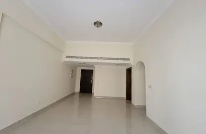 شقة - 2 غرف نوم - 2 حمامات للايجار في شارع نجمه - نجمة - الدوحة