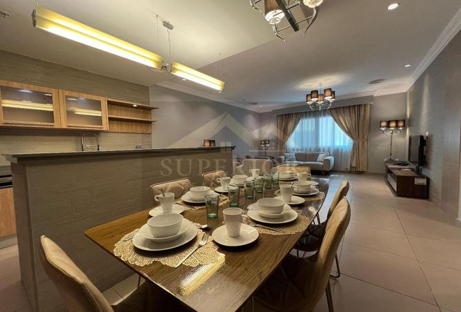 906306 - Property Image 2