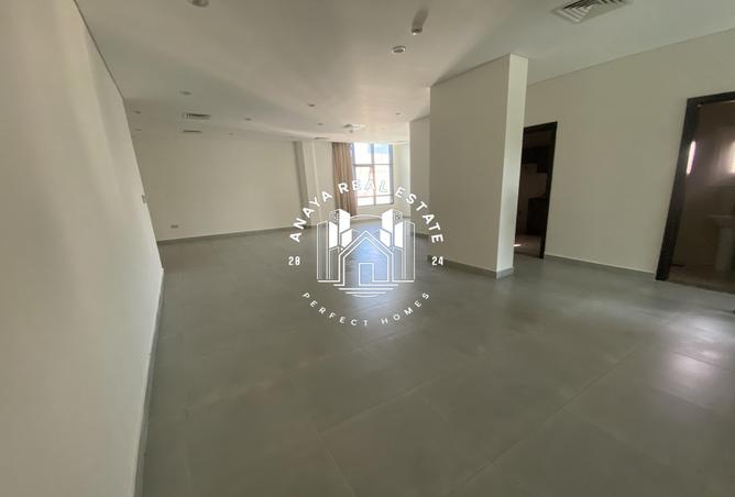 971256 - Property Image 3