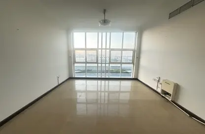 شقة - 3 غرف نوم - 2 حمامات للايجار في شارع السد - السد - الدوحة