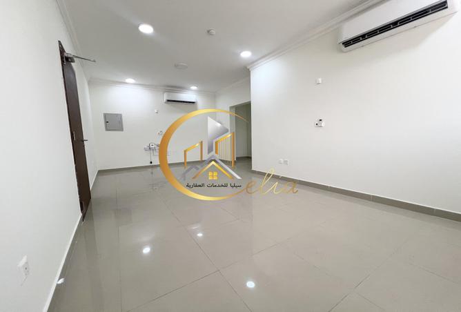 951175 - Property Image 2
