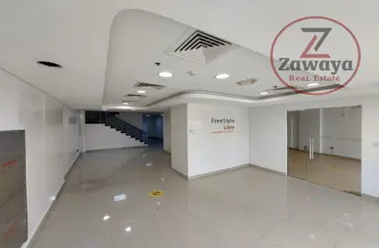 Shop - Studio - 4 Bathrooms for rent in Anas Street - Fereej Bin Mahmoud North - Fereej Bin Mahmoud - Doha