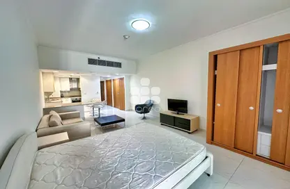 Room / Bedroom image for: Apartment - 1 Bathroom for rent in Tower 29 - Viva Bahriyah - The Pearl Island - Doha, Image 1