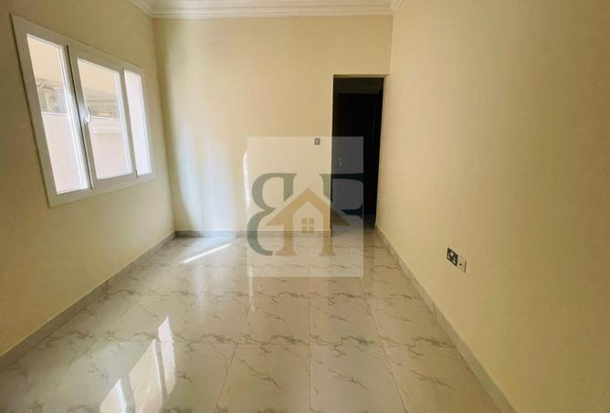 935000 - Property Image 2