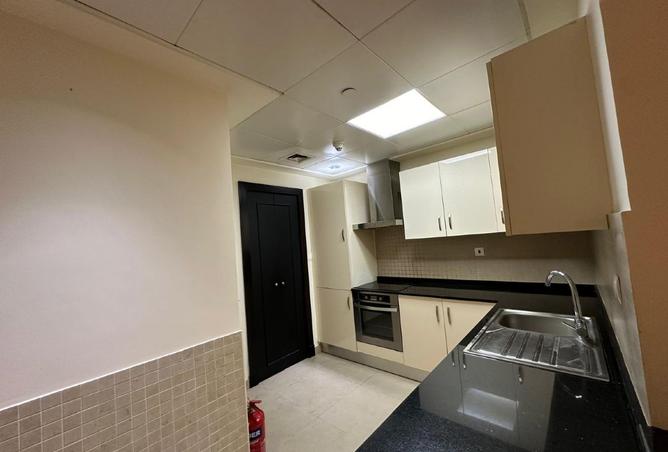 992484 - Property Image 3