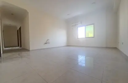 Apartment - 3 Bedrooms - 3 Bathrooms for rent in Bin Omran 46 - Fereej Bin Omran - Doha