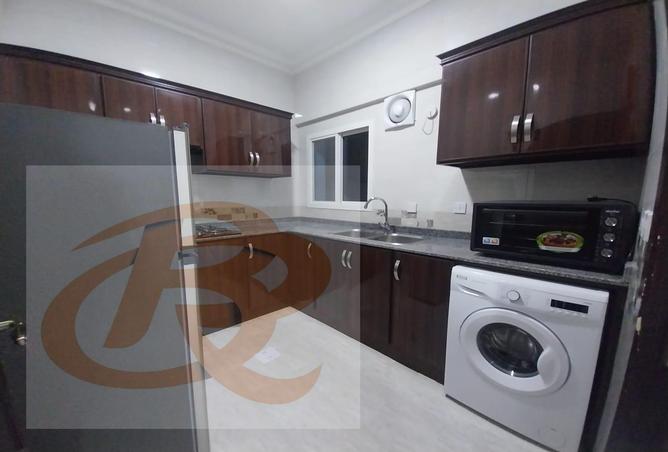 Apartment - 3 Bedrooms - 2 Bathrooms for rent in Ibn Asakir Street - Najma - Doha