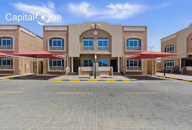 990963 - Property Image 2