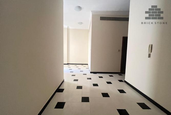 927307 - Property Image 3