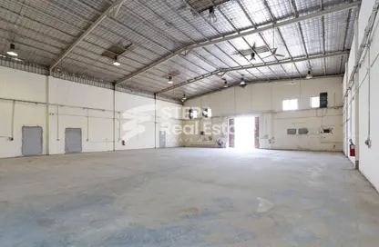 Warehouse - Studio - 1 Bathroom for rent in Industrial Area 4 - Industrial Area - Industrial Area - Doha