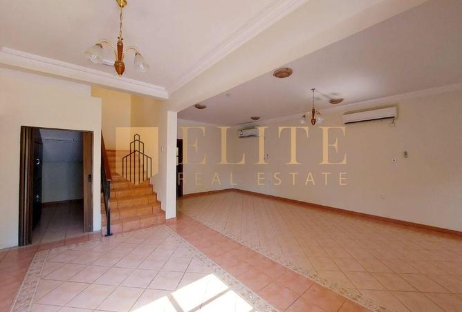 933084 - Property Image 3