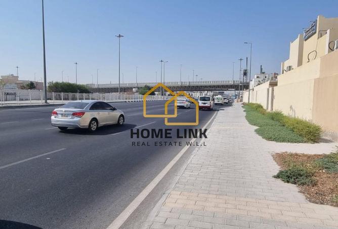 953074 - Property Image 2