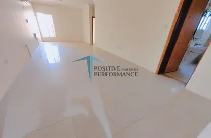 Apartment - 2 Bedrooms - 2 Bathrooms for rent in Al Sadd Road - Al Sadd - Doha